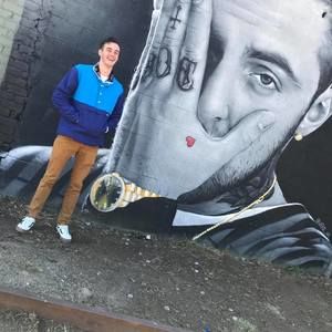 Meet your Posher, Cody